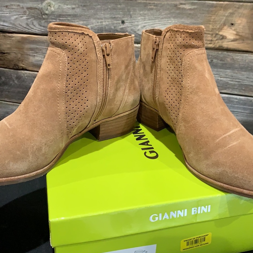 Gianni Bini Elsen Bootie Camel Color Size 8 - image 2